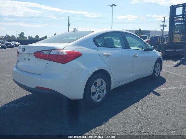 KNAFK4A65E5057316 KIA FORTE LX