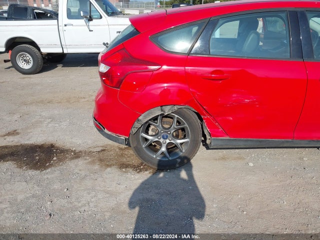 Ford FOCUS SE 2014 1FADP3K24EL134969 Image 6