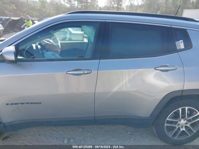 3C4NJCBB1KT793818 Jeep Compass Sun And Wheel Fwd
