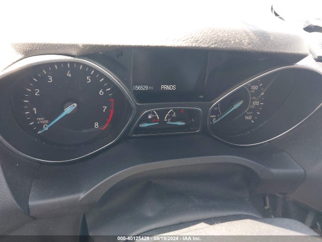 1FMCU0GD6JUB40411 Ford ESCAPE SE