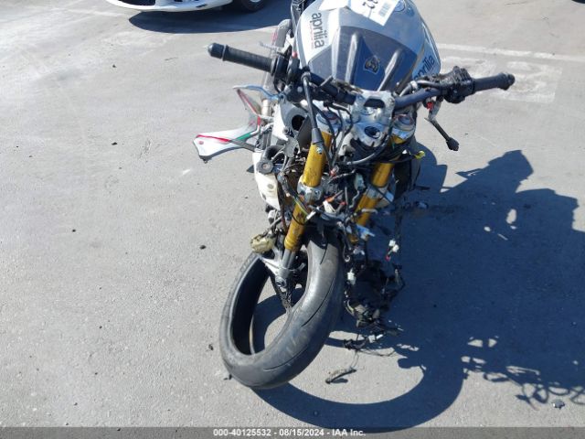 2016 APRILIA TUONO ZD4TYU000GS000208 Photo 4