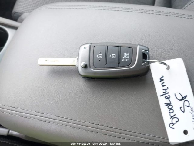 5NMS23AD0LH150605 Hyundai Santa Fe Se
