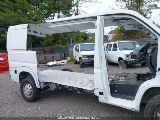 3C6TRVAG0JE148368 RAM Promaster 1500 Low Roof 136 Wb