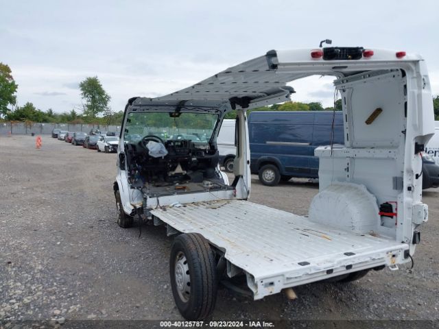 3C6TRVAG0JE148368 RAM Promaster 1500 Low Roof 136 Wb
