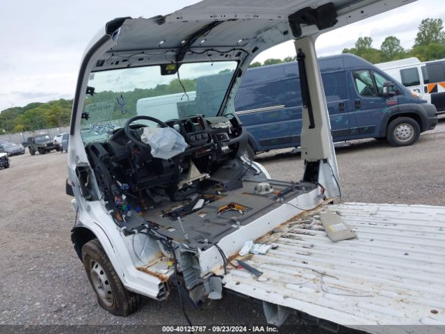 3C6TRVAG0JE148368 RAM Promaster 1500 Low Roof 136 Wb