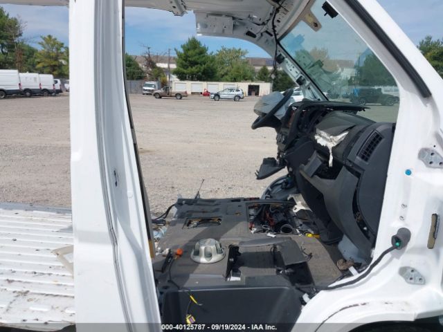 3C6TRVAG0JE148368 RAM Promaster 1500 Low Roof 136 Wb