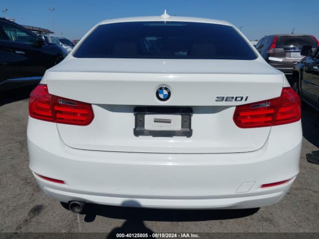 WBA3B1G52FNT02252 BMW 320i