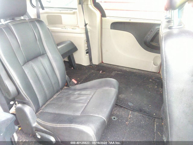 2C4RC1CG8FR729777 Chrysler Town & Country Touring-l