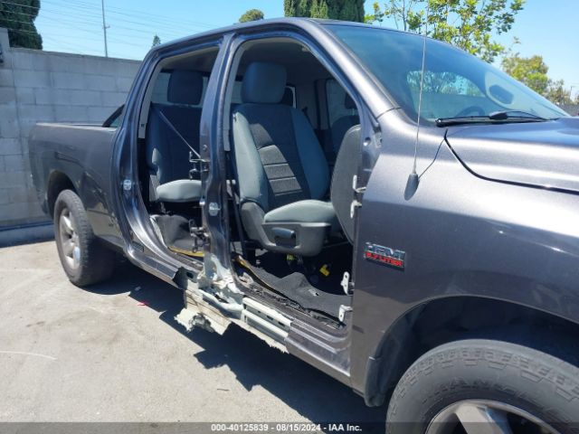 1C6RR6TT8KS649386 RAM 1500 Classic Slt