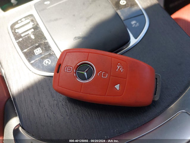 W1N0G8DB8LF806586 Mercedes-Benz GLC 300