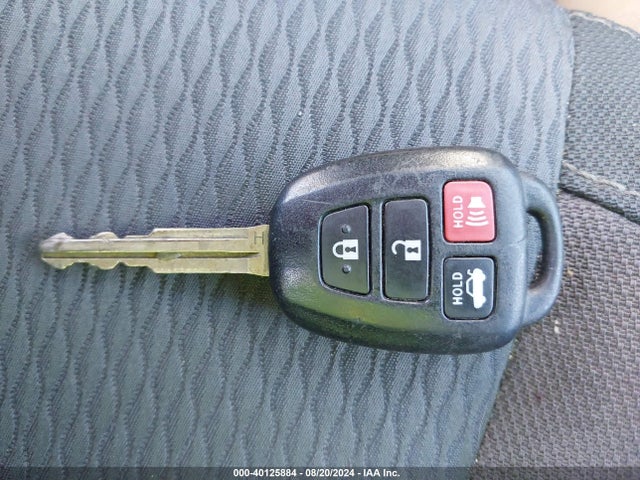 Toyota COROLLA LE 2017 5YFBURHE0HP612198 Image 11