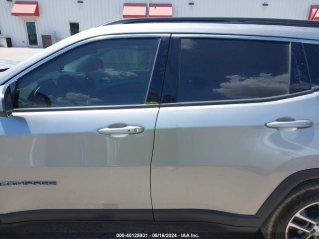 3C4NJCBB3KT715945 Jeep Compass Sun And Wheel Fwd