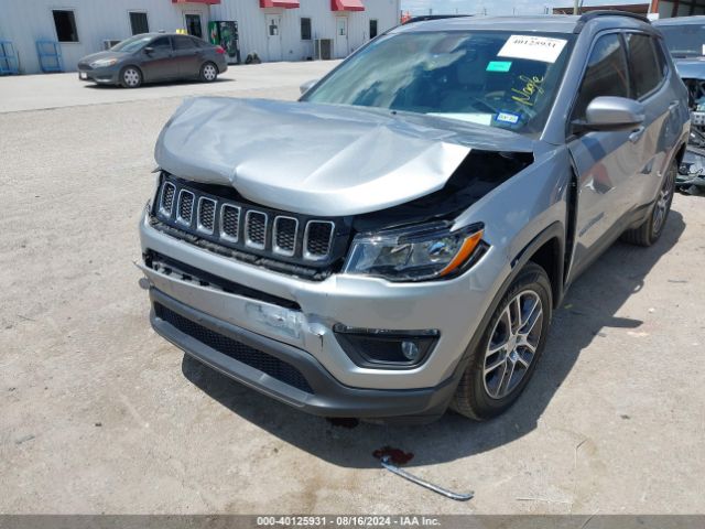 3C4NJCBB3KT715945 Jeep Compass Sun And Wheel Fwd