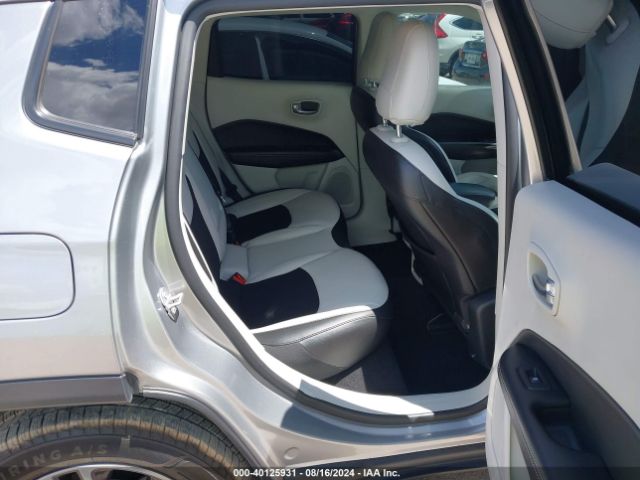 3C4NJCBB3KT715945 Jeep Compass Sun And Wheel Fwd