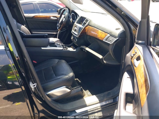 4JGDF7DE3FA535532 Mercedes-Benz Gl 550 4matic