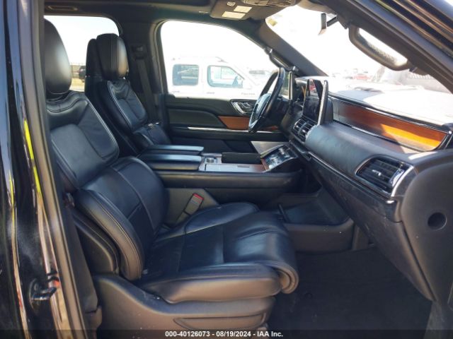 5LMJJ3LT7JEL18770 Lincoln Navigator L Reserve