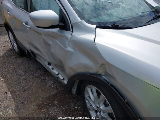 JN1BJ1AV4MW302256 Nissan Rogue Sport S Fwd Xtronic Cvt