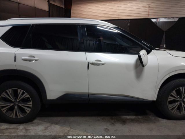 JN8AT3BB7MW221582 Nissan Rogue Sv Intelligent Awd
