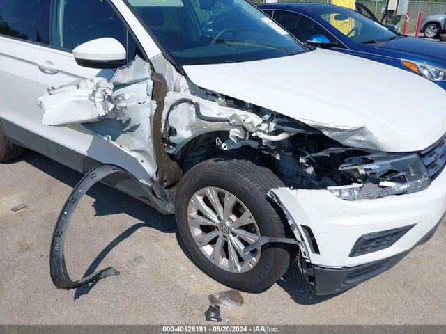 3VV1B7AX4JM056932 Volkswagen Tiguan 2.0t S