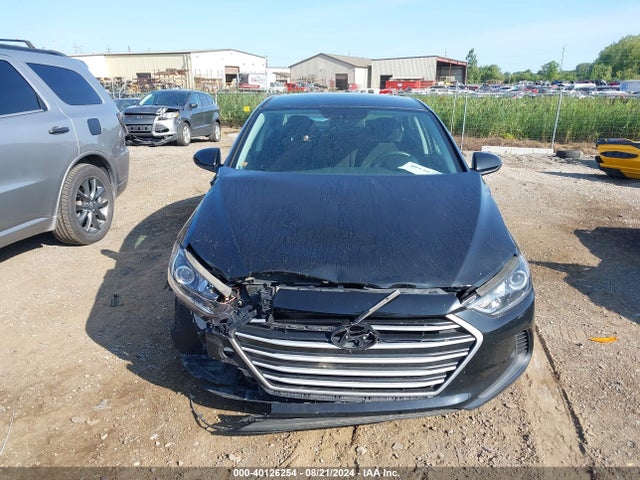 Hyundai ELANTRA SE 2018 5NPD74LF6JH347244 Image 12