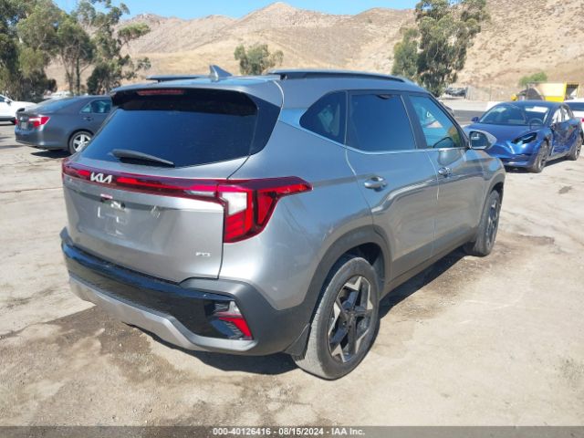 KNDERCAA8R7619616 KIA SELTOS EX