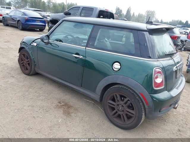 2012 MINI COOPER S WMWSV3C51CTY16783 Photo 2