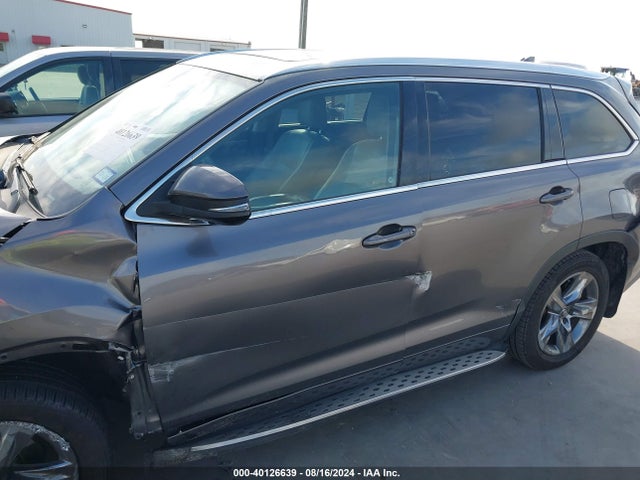 Toyota Highlander Limited Platinum 2018 5TDYZRFH9JS265394 Image 14