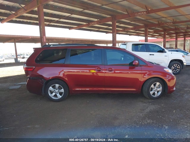 Toyota Sienna Le 8 Passenger 2015 5TDKK3DC4FS628495 Image 13