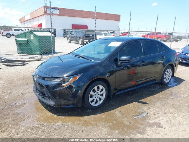 Toyota COROLLA LE 2022 JTDEPMAE6NJ195655 Image 2