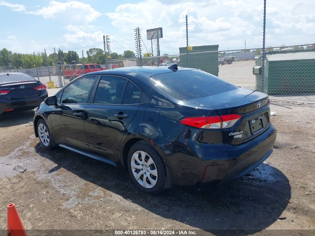 Toyota COROLLA LE 2022 JTDEPMAE6NJ195655 Image 3