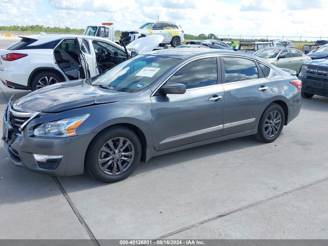 Nissan Altima 2.5 S 2015 1N4AL3AP2FN919721 Image 2