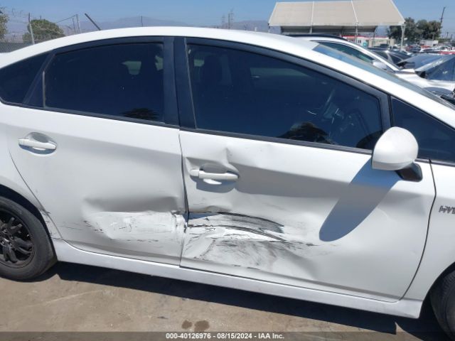 JTDKN3DU8F0459312 Toyota Prius Three