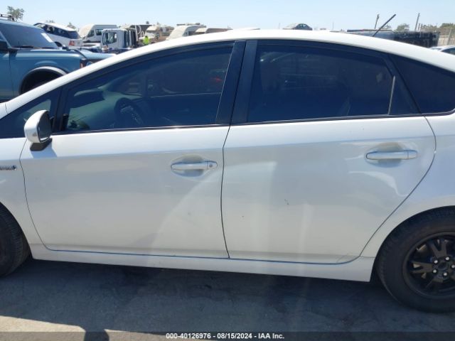 JTDKN3DU8F0459312 Toyota Prius Three