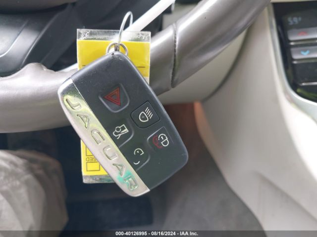 SAJBJ4BV5HCY35187 Jaguar Xf 35t Premium