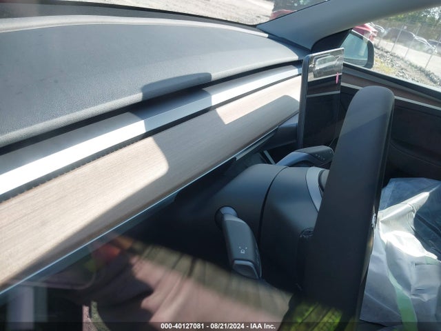 2024 TESLA MODEL Y 7SAYGAEE7RF155624 Photo 6