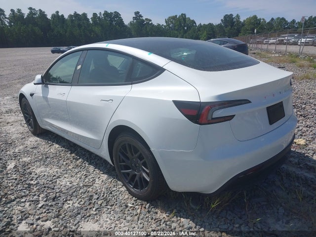 2024 TESLA MODEL 3 5YJ3E1EA2RF823727 Photo 2