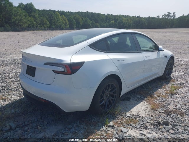 2024 TESLA MODEL 3 5YJ3E1EA2RF823727 Photo 3