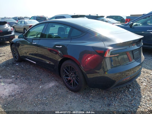2024 TESLA MODEL 3 5YJ3E1EA0RF820499 Photo 2