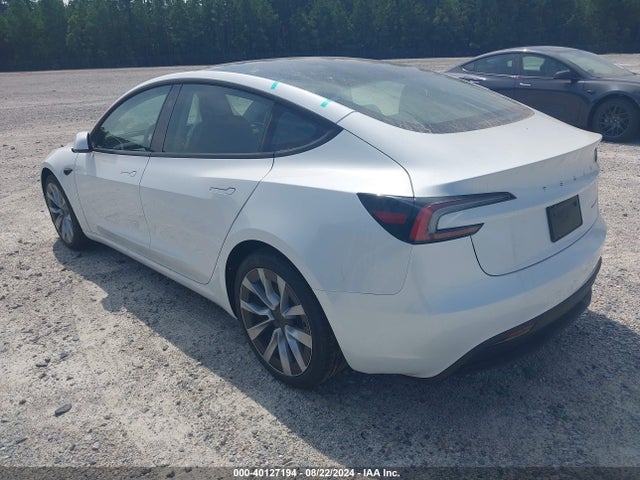 2024 TESLA MODEL 3 5YJ3E1EB7RF792533 Photo 2