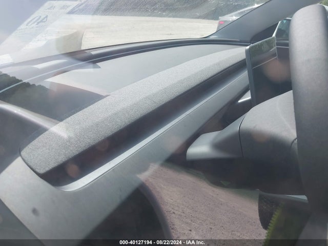 2024 TESLA MODEL 3 5YJ3E1EB7RF792533 Photo 6