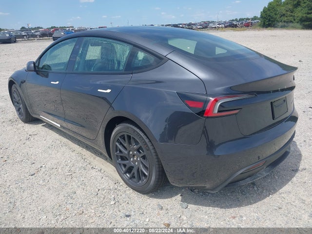 2024 TESLA MODEL 3 5YJ3E1EB7RF799370 Photo 2