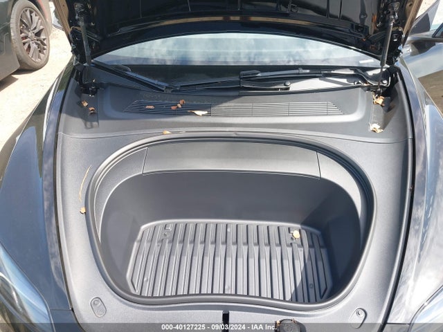 2024 TESLA MODEL 3 5YJ3E1EA3RF815264 Photo 9