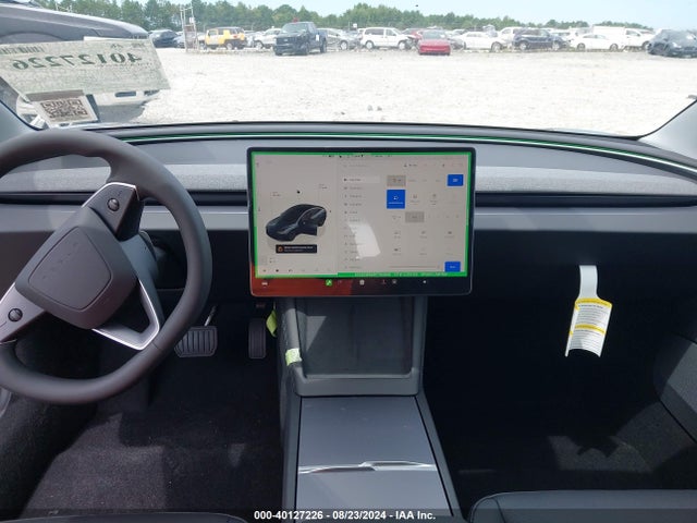 Tesla Model 3 Long Range Dual Motor All-wheel Drive 2024 5YJ3E1EB6RF794998 Image 12