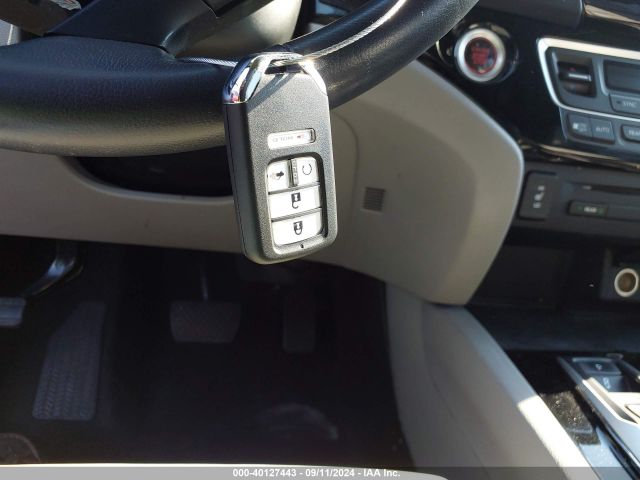 5FNYF5H99GB010054 Honda Pilot Touring
