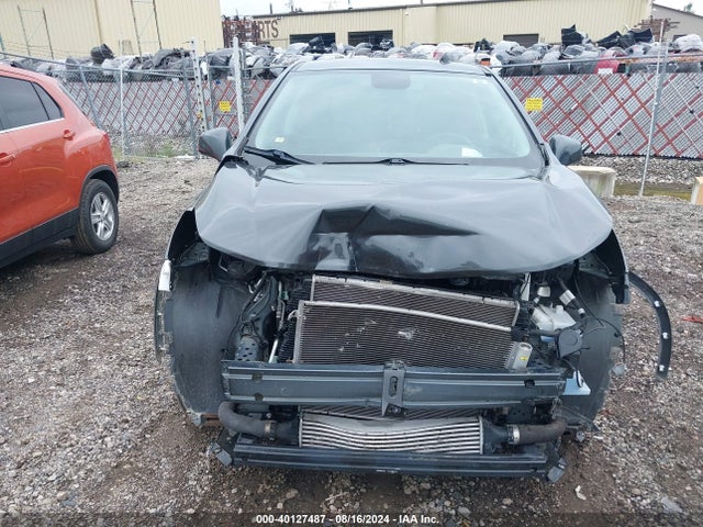 Chevrolet TRAX LS 2020 3GNCJKSB4LL116871 Image 13