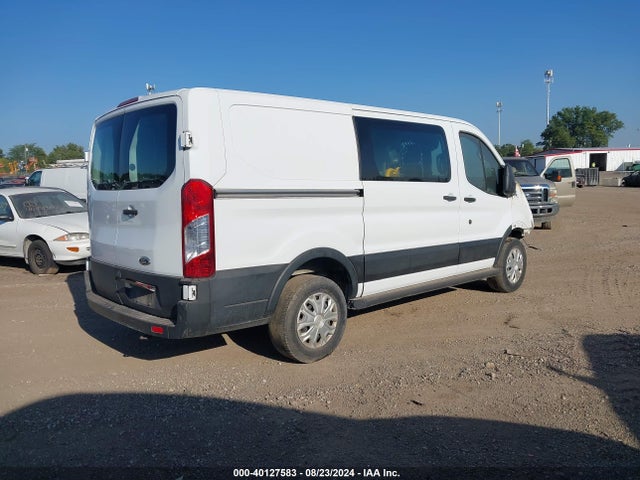 Ford Transit-250 2019 1FTYR1YM2KKA86702 Image 4