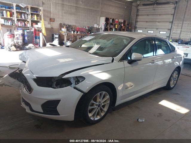 Ford Fusion Hybrid Se 2019 3FA6P0LU1KR203850 Image 2