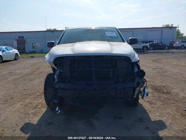 1C6RR7FG2KS517387 RAM 1500 Classic Express Quad Cab 4x4 6'4 Box