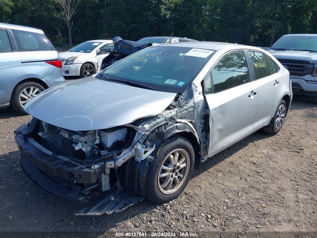 Toyota Corolla Hybrid Le 2021 JTDEAMDE1MJ023643 Image 2