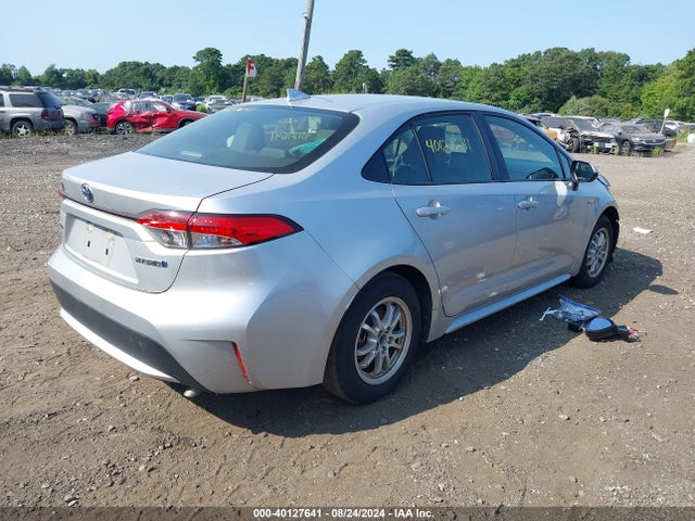 Toyota Corolla Hybrid Le 2021 JTDEAMDE1MJ023643 Image 4